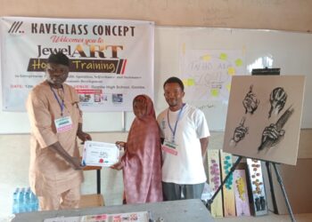 Dandalin Matasa, KaveGlass builds capacity of teenagers to market their creative arts skills