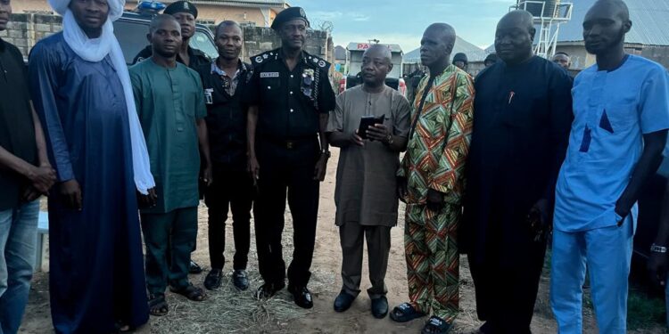 Kwara State Police Commissioner Visits Bereaved Family, Assures Justice in Ongoing Investigation