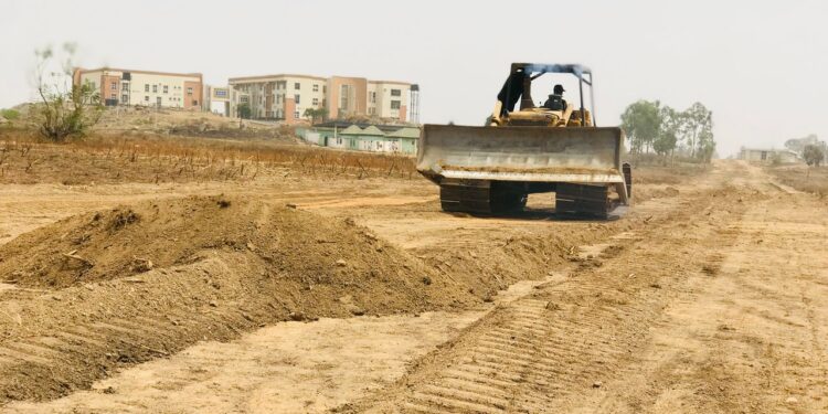 PLATEAU STATE UNIVERSITY LAUNCHES AMBITIOUS ROAD GRADING PROJECT