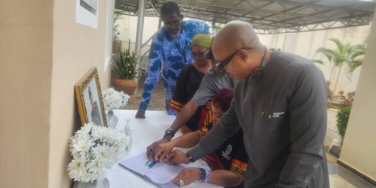 Great Ekenhuan Alumni Pay Tribute: Arase Remembered as Patriot and Humble Leader