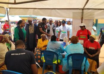 IHVN, PARTNERS TAKES TB SCREENING TO ABUJA COMMUNITY