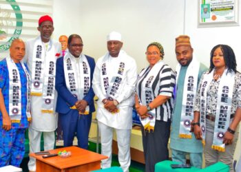 ACOE Honours Reps Member Ehindero with “Champion of Journalists Award